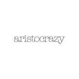 Logotipo de Aristocrazy en fondo negro